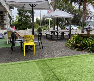 Ettalong Beach Hotel | Oceanfront Retreat at Ettalong Beach Motel - Family Friendly