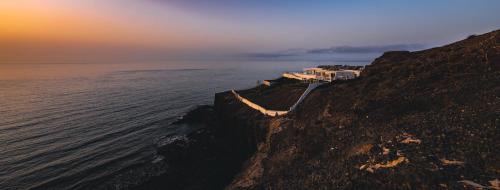 Pajara Apartment | Oceanfront Paradise Suite at Etti - Guest Rated 9.8/10