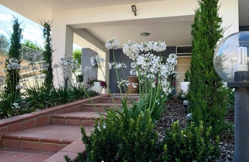 Giuliano Teatino Villa | Relaxing Villa Ettore: Perfect 4-Bed Getaway for Families