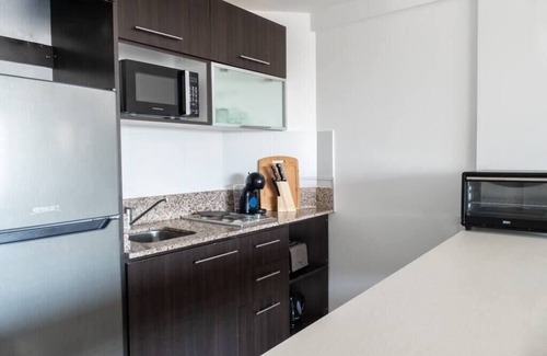 Villa Crespo Apartment | Pet-Friendly Eucalipto Studio with Kitchen and Accessibility