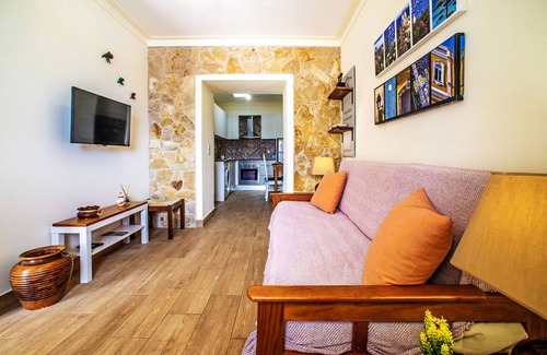 Mem Moniz House | Unforgettable Stay at Eugênia by Interhome - 10/10 Rating