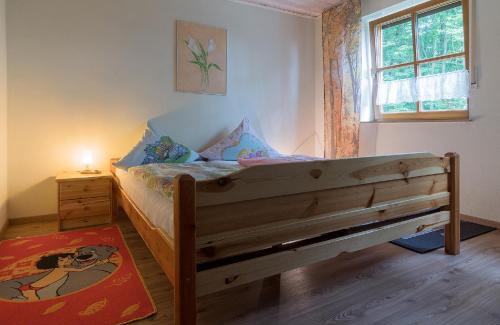 Altenkunstadt Apartment | Pet-Friendly Escape at Eulenberghof Kraus - Rated 8.9/10
