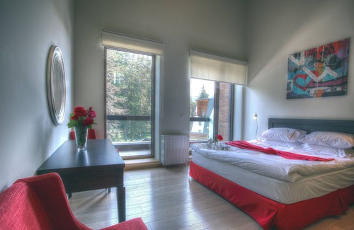 Maritsa Hotel | Discover Euphoria Club Hotel & Resort with Pool and Spa