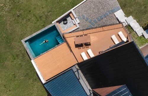 Babanovac Ski Chalet | Unforgettable Euphoria Villa: Hot Tub & Family-Friendly Stay