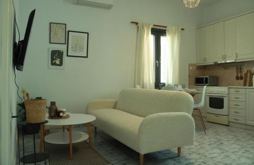 Ermoupoli Apartment | Euphoria Suite - Endless View