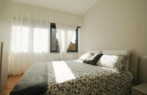 Quartiere XXXI Giuliano Dalmata Apartment | Bright Terraced Apartment with Private Parking & Great Amenities