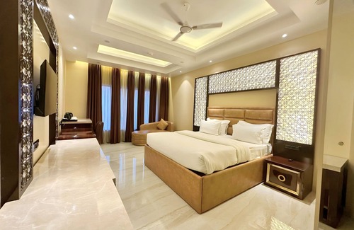 Dhampur Hotel | Eurasia Palace