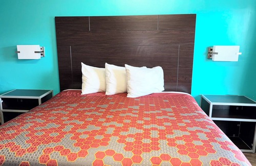 Slidell Hotel | Budget-Friendly Euro Inn and Suites with Family Amenities