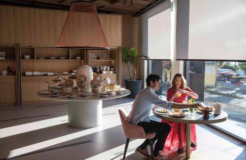 Sanremo Hotel | Explore Hotel Europa: Pet-Friendly & 4-Star Comfort