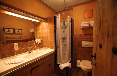 Rust Hotel | Experience Adventure at Hotel Castillo Alcazar, Europa-Park