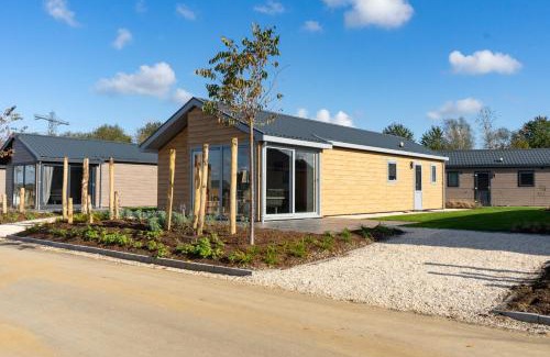 Linden Resort | Discover EuroParcs De Kraaijenbergse Plassen Experience
