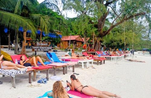 Koh Rong Hotel | Enchanting Oceanfront Bungalow on Koh Rong - 4 Star Stay