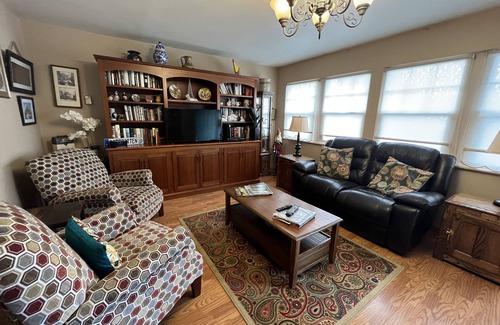 Eureka Apartment | Stay in Nature: Europe in the Redwoods, Pet-Friendly Retreat