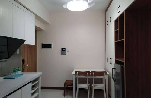 669 Ermita Apartment | European Style Sea View Apartment