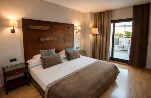 Parque Ayala Hotel | Modern Eurostars Málaga: Pet-Friendly with Top Amenities