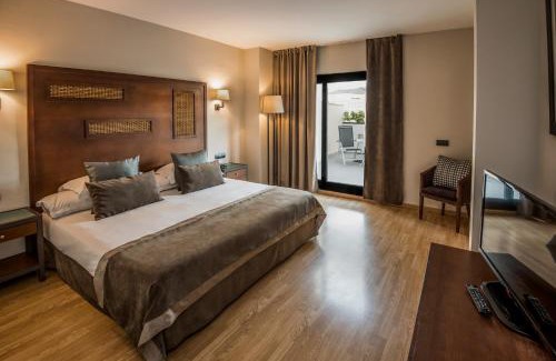 Parque Ayala Hotel | Modern Eurostars Málaga: Pet-Friendly with Top Amenities