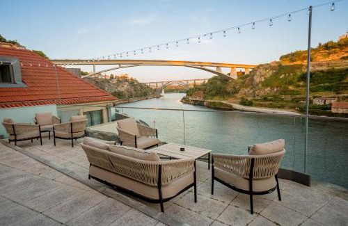 Centro / Baixa Hotel | Elegant Eurostars Porto Douro: Guest Rated 8.9/10