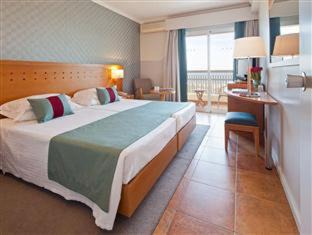 Altura Hotel | Relax at Eurotel Altura: 4-Star Oceanfront Retreat