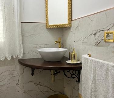 Riposto Bed & Breakfast | Guest Rated 9/10: B&B Euthalia with Oceanfront Views