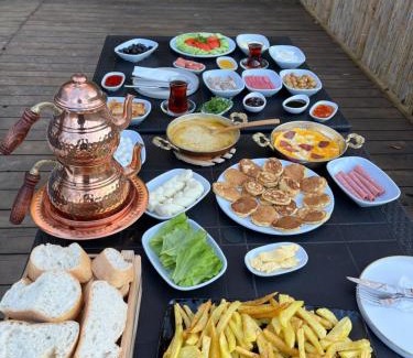 Ardesen Apartment | Explore Evaland Glamping Resort: Pet-Friendly Retreat Awaits