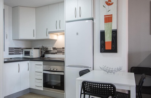Benidorm Apartment | EVAMAR 3rd Apartment - Pet Friendly with Pool & Spa