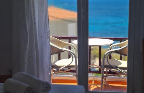 Sigri Apartment | Family-Friendly Evangelia Studios with Exceptional Reviews