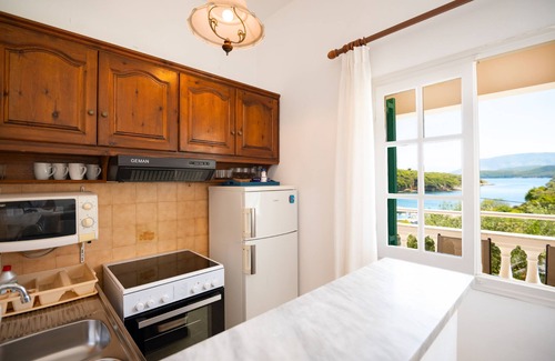 Agios Stefanos Apartment | Top-Rated Evanna 3-Bedroom Apartment in Corfu for Families