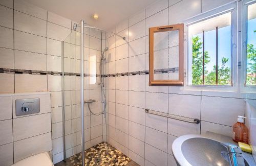 Ceret Apartment | Charming Evasion Céret: Family-Friendly Retreat Near Downtown