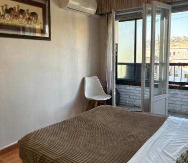 Benalua House | Discover EVE Rooms: Family & Pet Friendly in Estacion