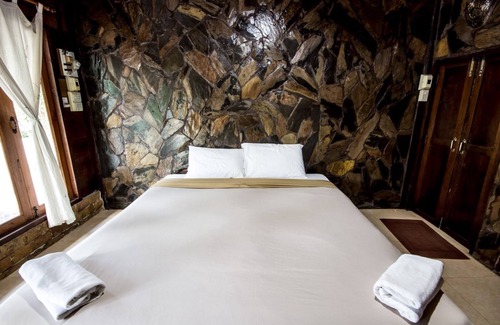 Nakhon Thai Hotel | Discover Eve ka Amp Resort: Family-Friendly Getaway