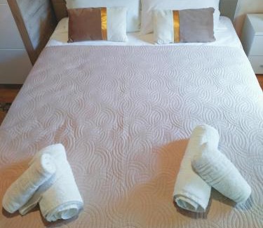 Kallirakhi Apartment | Exceptional Eveline House with Kitchen - Guest Rated 9.8