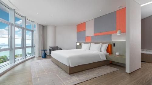 Jinfeng Qu Hotel | Experience EVEN Hotel Yinchuan Yuehai: 4-Star Comfort Awaits