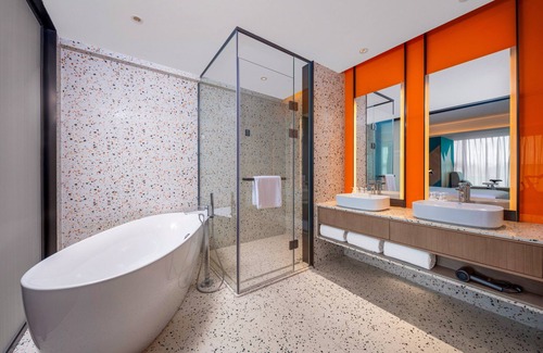 Dongguan Hotel | Top-Rated EVEN Hotels Shenzhen Guangming Cloud Park Stay