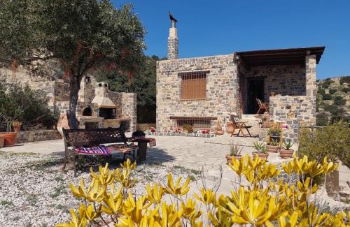 Ierapetra House | Top Rated Evenos Stone Villa with Family-Friendly Amenities