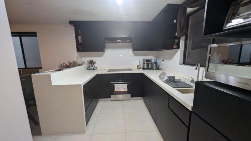 Monterrey House | Everest 663