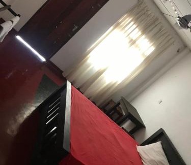 Piliyandala House | Pet-Friendly Everest Rooms for Families and Budget Travelers