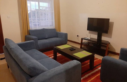 Eldoret House | Evergreen Apartment: Stay Near Eldoret's Biggest Mall