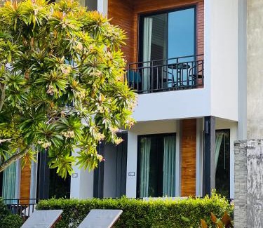 Ko Chang Resort | Oceanfront Comfort at Evergreen Koh Chang Resort - 9.3/10