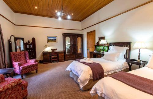 Stellenbosch Central House | Relax at Evergreen Manor and Spa with Oceanfront Views