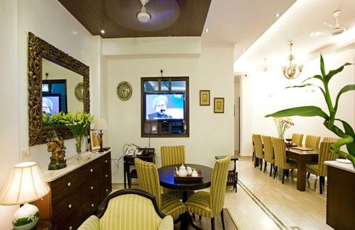 Defence Colony House | Discover Evergreen Suites Defence Colony with Spa & Breakfast