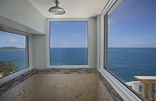 Great Cruz Bay Villa | Unforgettable Master Suites at Yacht Club, St. Thomas