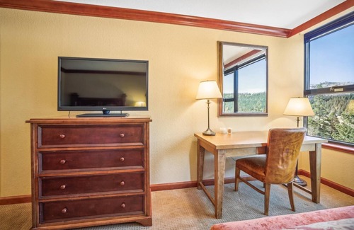 Olympic Valley Condo | Everline Premium Studio w/Palisades Views # 636