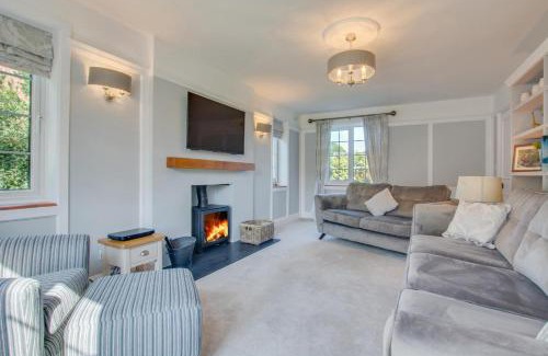 Mundesley House | Family-Friendly Stay at Everton House Awaits You