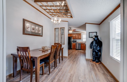Elizabethton House | Dream Getaway by Watauga River: Guest Rated 10/10!
