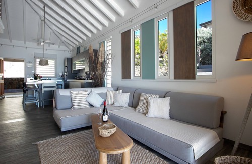 Cul de Sac Villa | Wake Up to Your Dream at Pinel Island with Ocean Views