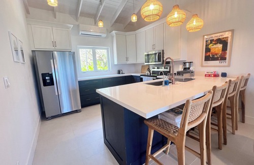 North Palmetto Point Cottage | Every Room With a View
