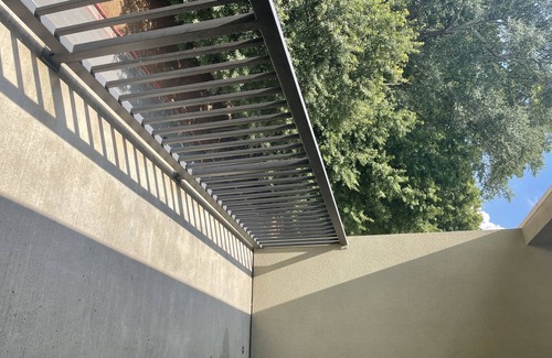 Atlanta Apartment | Pet-Friendly Retreat with Pool and Perfect 10 Rating