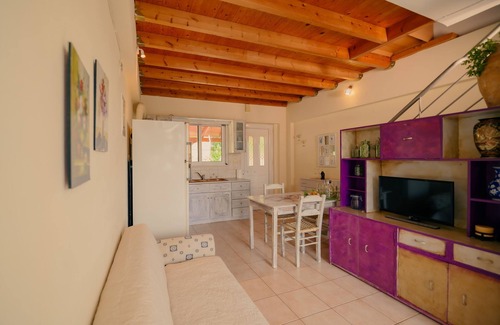 Archaia Olympia House | Evgenias House: Family-Friendly Stay in Ancient Olympia