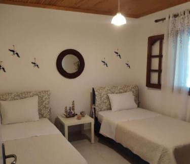 Sikia House | Evgenia's House: Family-Friendly Retreat Awaits You