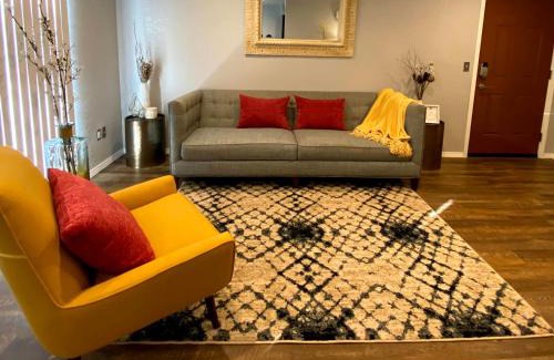 Norman Apartment | Cozy 2-Bedroom Retreat Near Campus with Great Reviews